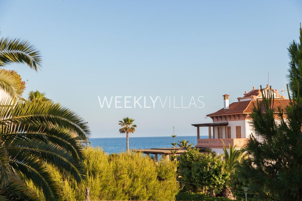Villa Sitges Tupinetti Beach At 1 Min Walk Amaizing Garden And View Center Sitges 5 Minutes Walk Luaran gambar
