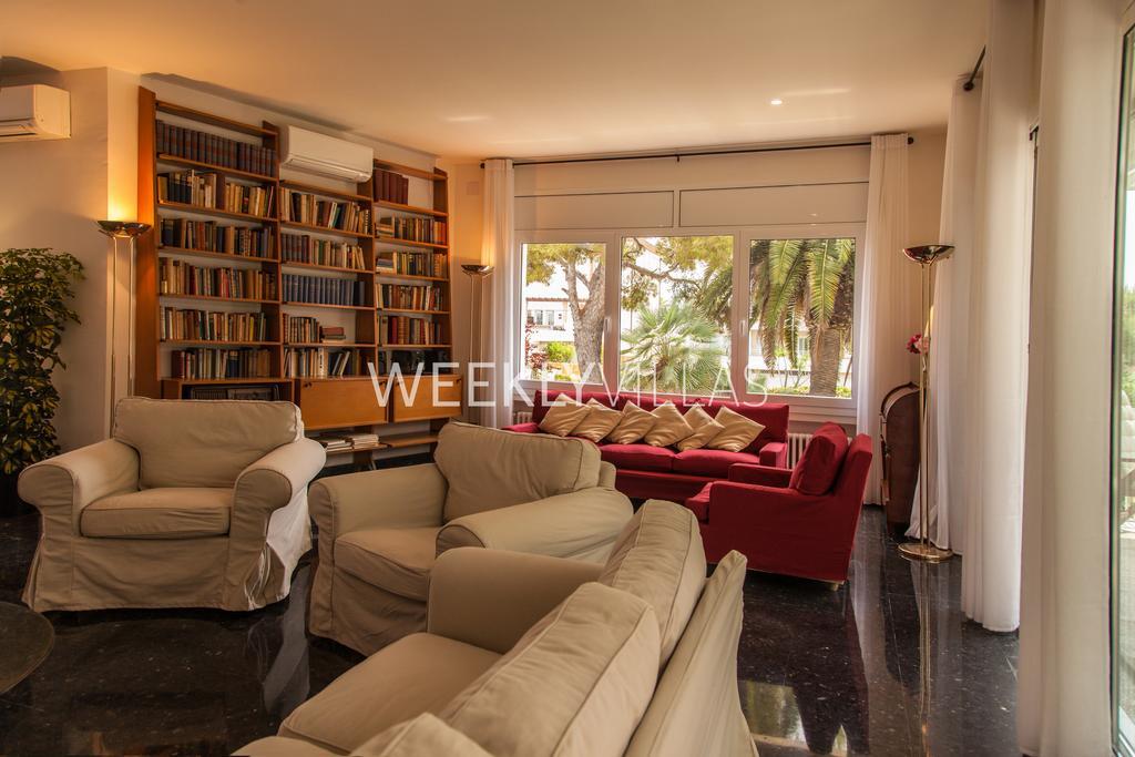 Villa Sitges Tupinetti Beach At 1 Min Walk Amaizing Garden And View Center Sitges 5 Minutes Walk Luaran gambar