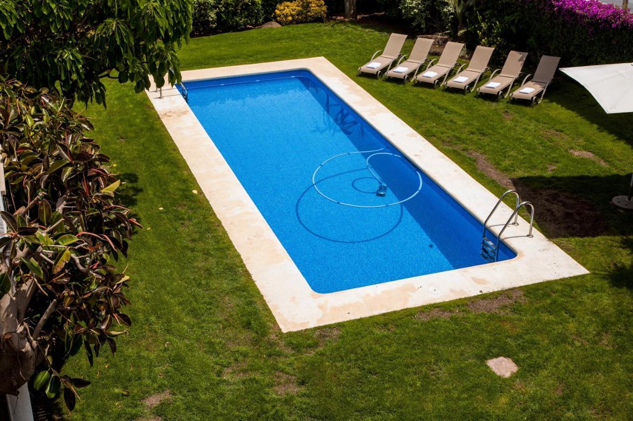 Villa Sitges Tupinetti Beach At 1 Min Walk Amaizing Garden And View Center Sitges 5 Minutes Walk Luaran gambar