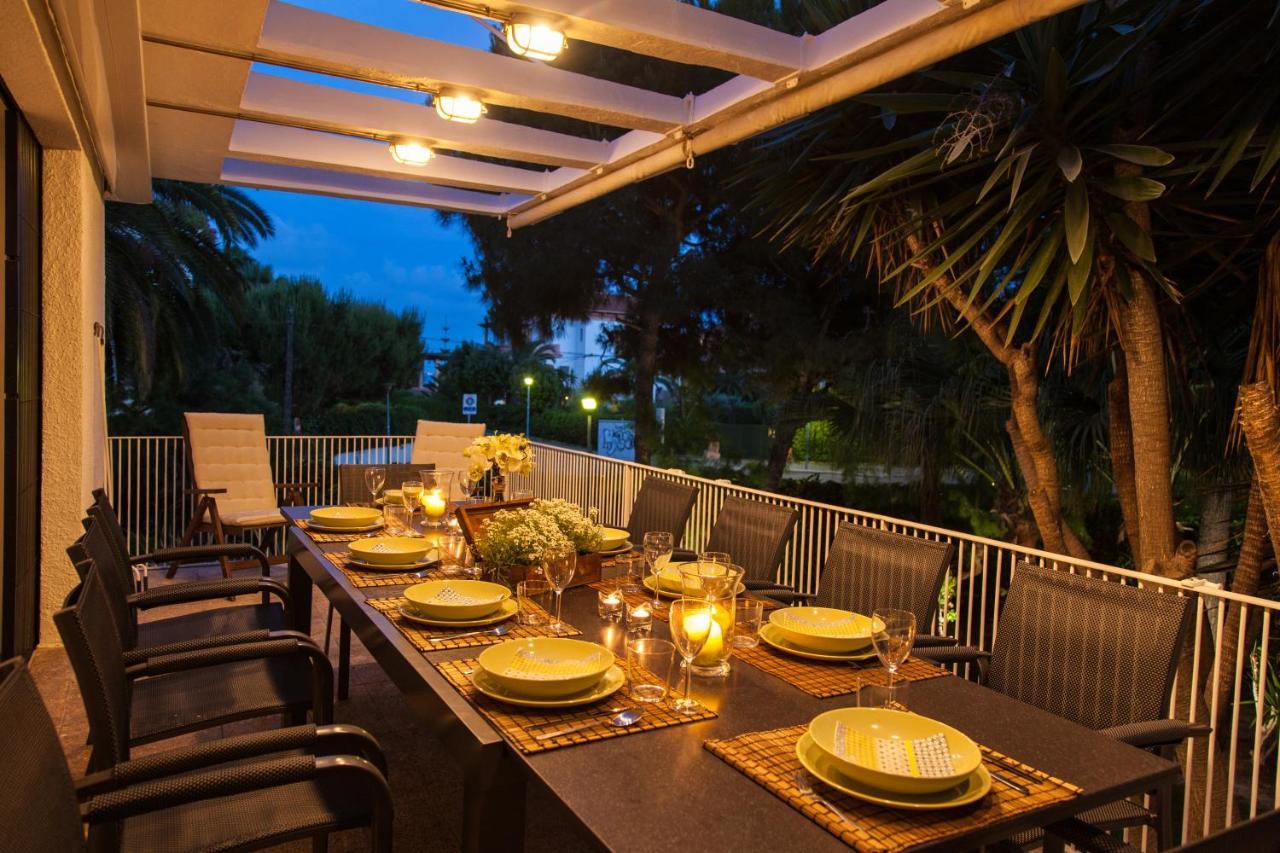 Villa Sitges Tupinetti Beach At 1 Min Walk Amaizing Garden And View Center Sitges 5 Minutes Walk Luaran gambar