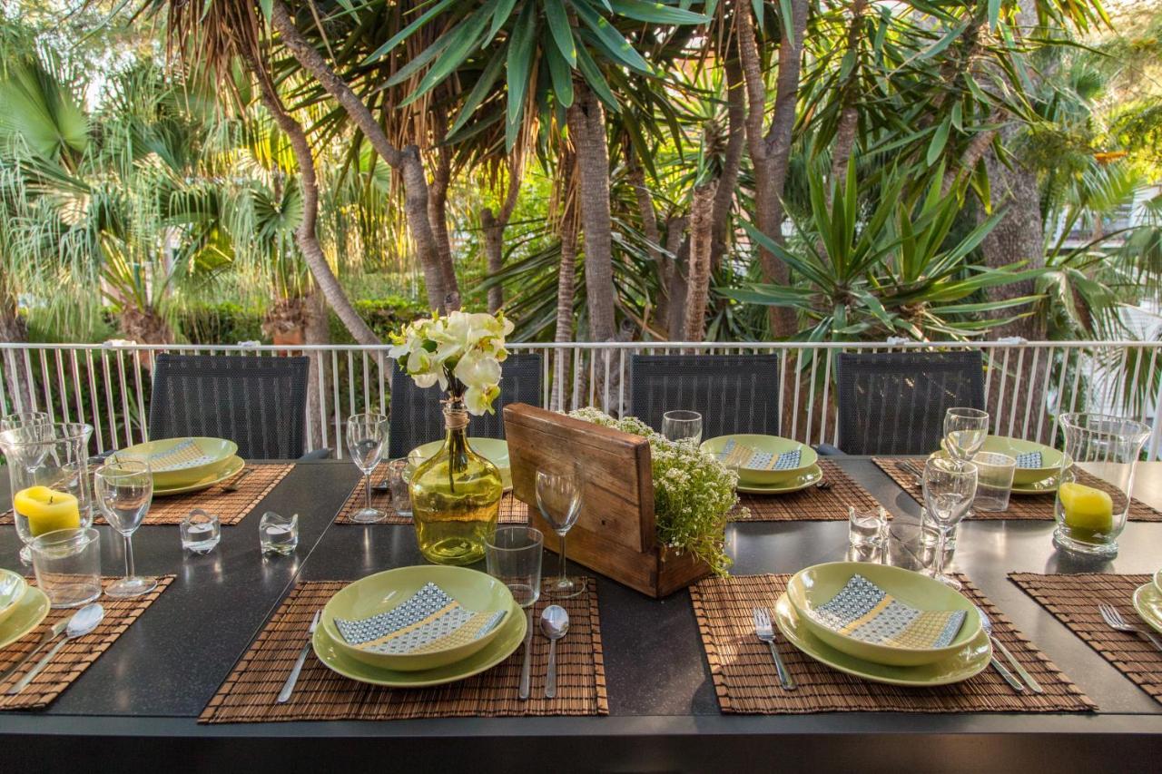 Villa Sitges Tupinetti Beach At 1 Min Walk Amaizing Garden And View Center Sitges 5 Minutes Walk Luaran gambar